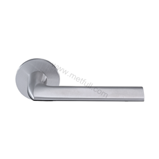 SL-110 (Solid door lever handle)