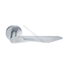 SL-142 (Solid door lever handle)